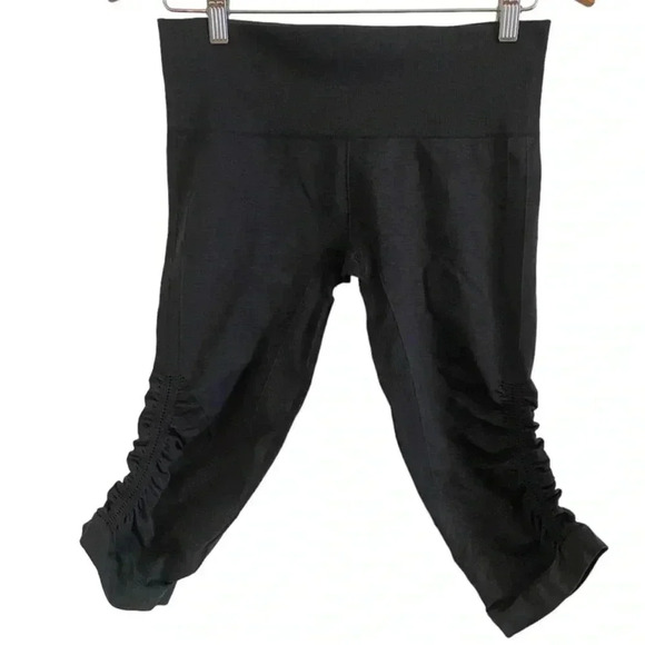 Lululemon In The Flow Crop Charcoal Seamless Pants - Picture 1 of 8